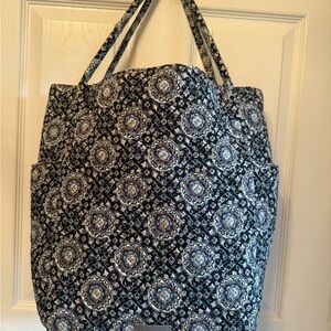 Vera Bradley Iconic Blue Gray Medallion Quilted Pocketed Handled Tote Bag